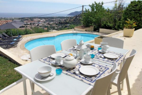 Гостиница SOPHIES HOMES VILLA PANORAMIC SEA VIEW and POOL  Манделье-Ла-Напуль
